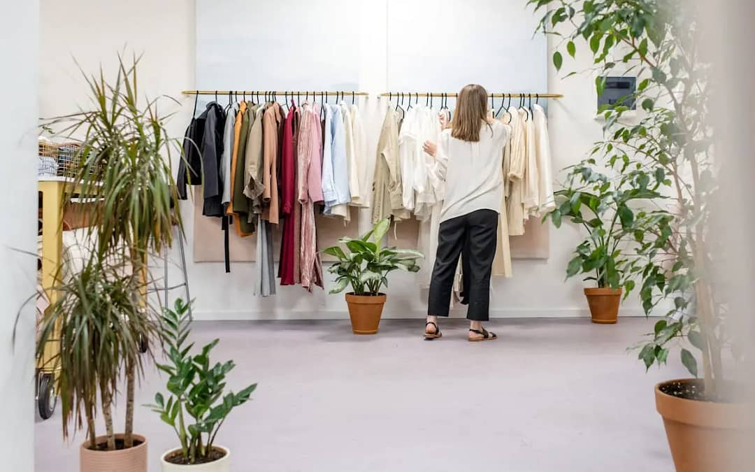 8 Essential Skills You’ll Gain from Store Management Courses